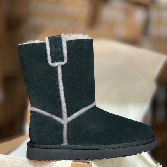 ugg classic short spill seam boots black